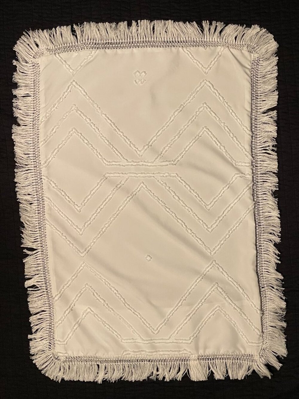 NWT Twin ComforterSet Boho White Geometric Farmhouse Vintage-Look Tufted Tassel - Picture 16 of 16